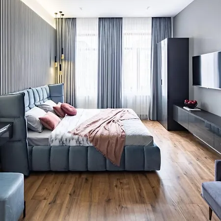 Apartment куліша 12